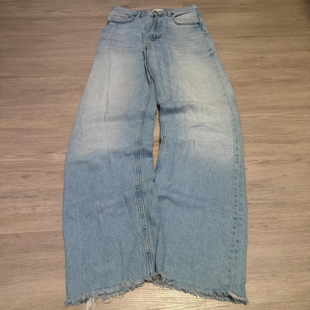 2000s Y2K Blue Baggy Wide Leg Stacked Lightwash Jeans 27x32